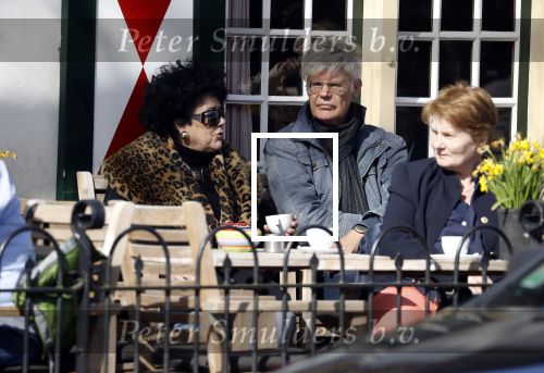 Laren 16 april 2018
Ad Visser met zijn vrouw op terras bij het bonte paard.