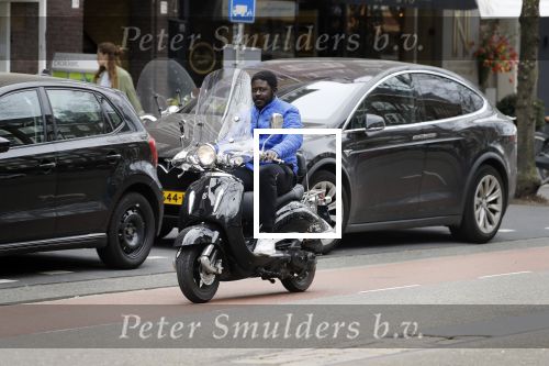 Amsterdam 10 april 2018
Acteur Andre Dongelmans op zijn scooter
