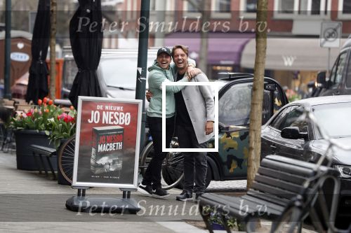 Amsterdam 11 april 2018
Andre Hazes jr met beste vriend Djarno Hofland op de cornelis schuytstraat. Bas Smit