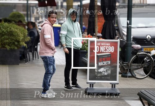 Amsterdam 11 april 2018
Andre Hazes jr met beste vriend Djarno Hofland op de cornelis schuytstraat