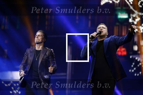 Amsterdam 14 april 2018
Heel holland zingt Hazes in het ziggo dome met oa Andre Hazes Jr Jeroen v d Boom Xander de Buisonje Roxeanne Hazes (zwanger) Peter Beense Trijntje Oosterhuis Danny de Munk Silver Metz en Barry Hay. Jamai Looman
