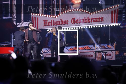 Amsterdam 14 april 2018
Heel holland zingt Hazes in het ziggo dome met oa Andre Hazes Jr Jeroen v d Boom Xander de Buisonje Roxeanne Hazes (zwanger) Peter Beense Trijntje Oosterhuis Danny de Munk Silver Metz en Barry Hay. Jamai Looman