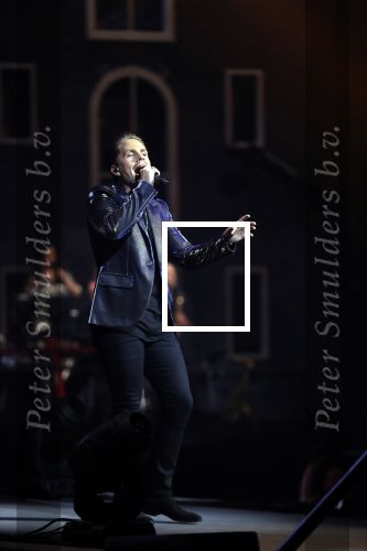 Amsterdam 14 april 2018
Heel holland zingt Hazes in het ziggo dome met oa Andre Hazes Jr Jeroen v d Boom Xander de Buisonje Roxeanne Hazes (zwanger) Peter Beense Trijntje Oosterhuis Danny de Munk Silver Metz en Barry Hay.