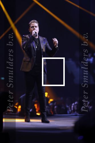 Amsterdam 14 april 2018
Heel holland zingt Hazes in het ziggo dome met oa Andre Hazes Jr Jeroen v d Boom Xander de Buisonje Roxeanne Hazes (zwanger) Peter Beense Trijntje Oosterhuis Danny de Munk Silver Metz en Barry Hay.