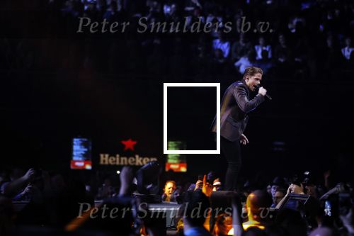 Amsterdam 14 april 2018
Heel holland zingt Hazes in het ziggo dome met oa Andre Hazes Jr Jeroen v d Boom Xander de Buisonje Roxeanne Hazes (zwanger) Peter Beense Trijntje Oosterhuis Danny de Munk Silver Metz en Barry Hay.