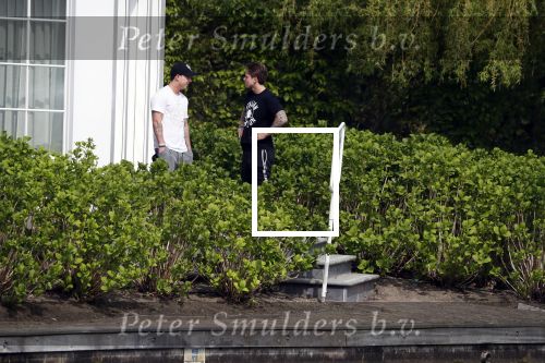 Breukelen 21 en 22 april 2018
Andre Hazes jr en zijn neef Djarno Hofland wonen in een huis op het complex Overweer in Breukelen.