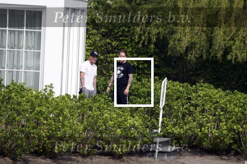Breukelen 21 en 22 april 2018
Andre Hazes jr en zijn neef Djarno Hofland wonen in een huis op het complex Overweer in Breukelen.