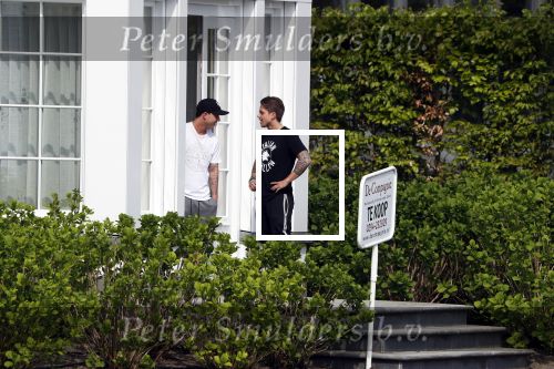 Breukelen 21 en 22 april 2018
Andre Hazes jr en zijn neef Djarno Hofland wonen in een huis op het complex Overweer in Breukelen.