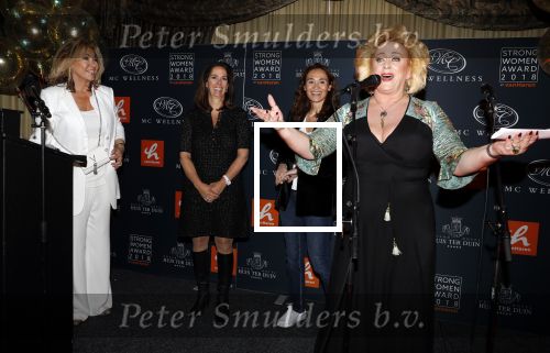 Noordwijk 9 april 2018
Uitreiking en lunch van de strong woman award in hotel Huis ter Duin. Annemarie v Gaal met Bibian Mentel Betty de Groot en Karin Bloemen