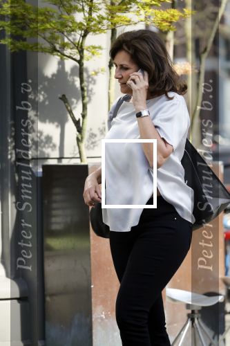 Amsterdam 19 april 2018
Astrid Joosten doet boodschappen op de cornelis schuytstraat