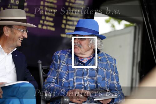 Hummelo 10 mei 2018
Onthulling standbeeld rockgroep Normaal met de bandleden Bennie Jolink, Ferdi Joly, Willem Terhorst en de partner van het overleden lid Jan Manschot