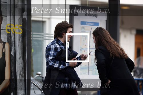 Amsterdam 14 april 2018
Bickel Krabbe wacht samen met zijn vriendin op de tram
