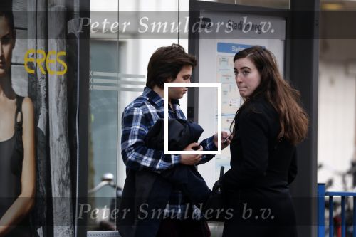 Amsterdam 14 april 2018
Bickel Krabbe wacht samen met zijn vriendin op de tram