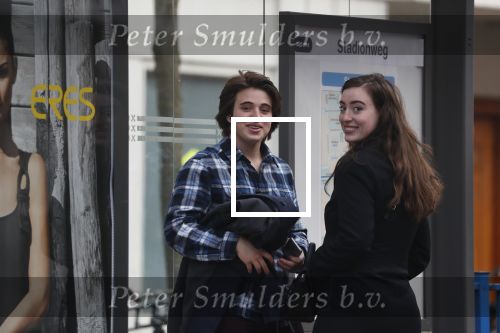 Amsterdam 14 april 2018
Bickel Krabbe wacht samen met zijn vriendin op de tram