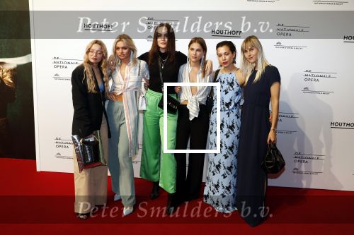 Amsterdam 18 april 2018
 Koning Willem-Alexander en koningin Maxima wonen de premiere bij van Gurre-Lieder in de Nationale Opera & Ballet in de stopera. Claire Rose Cliteur Stephanie Broek Andy Torres Yara Michels Linda Tol
