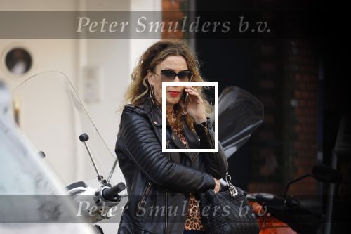 Amsterdam 16 april 2018
Claudia Straatmans bellend op straat