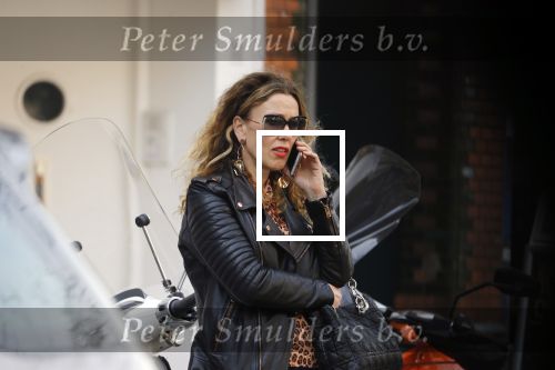 Amsterdam 16 april 2018
Claudia Straatmans bellend op straat