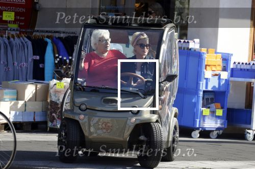 Amsterdam 18 april 2018
Connie Witteman met Janny ( haar steun en toeverlaat al meer dan 30 jaar) in haar Biro Karretje