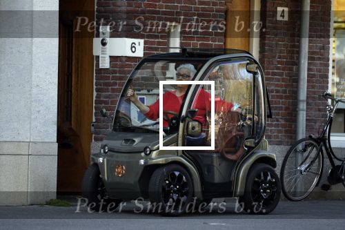 Amsterdam 18 april 2018
Connie Witteman met Janny ( haar steun en toeverlaat al meer dan 30 jaar) in haar Biro Karretje