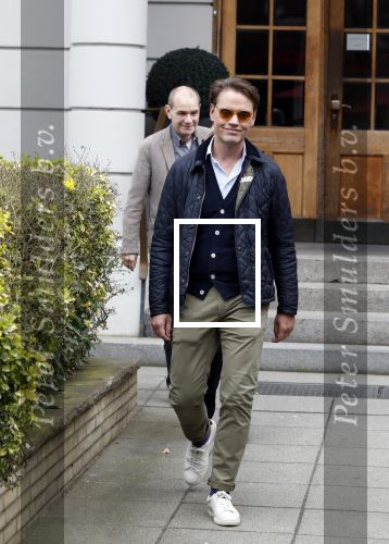 Hamburg 13 april 2018
Sylvie Meis viert haar 40e verjaardag oa met haar vader en moeder en haar broer Daniel. Ze gingen smiddags lunchen in Restaurant Daniel en s avonds was het feest in hotel Radisson Blue in Hamburg.