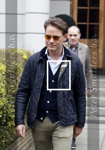 Hamburg 13 april 2018
Sylvie Meis viert haar 40e verjaardag oa met haar vader en moeder en haar broer Daniel. Ze gingen smiddags lunchen in Restaurant Daniel en s avonds was het feest in hotel Radisson Blue in Hamburg.
