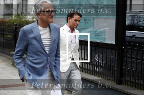 Hamburg 13 april 2018
Sylvie Meis viert haar 40e verjaardag oa met haar vader en moeder en haar broer Daniel. Ze gingen smiddags lunchen in Restaurant Daniel en s avonds was het feest in hotel Radisson Blue in Hamburg.