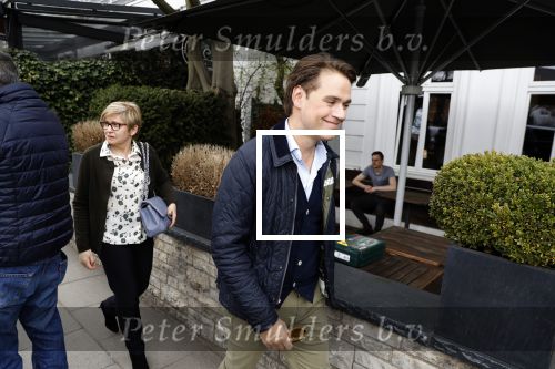 Hamburg 13 april 2018
Sylvie Meis viert haar 40e verjaardag oa met haar vader en moeder en haar broer Daniel. Ze gingen smiddags lunchen in Restaurant Daniel en s avonds was het feest in hotel Radisson Blue in Hamburg.