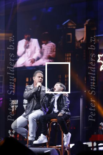 Amsterdam 14 april 2018
Heel holland zingt Hazes in het ziggo dome met oa Andre Hazes Jr Jeroen v d Boom Xander de Buisonje Roxeanne Hazes (zwanger) Peter Beense Trijntje Oosterhuis Danny de Munk Silver Metz en Barry Hay.