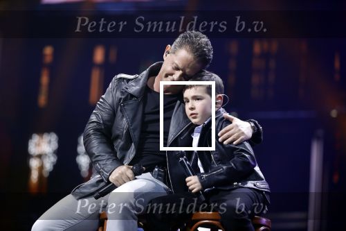 Amsterdam 14 april 2018
Heel holland zingt Hazes in het ziggo dome met oa Andre Hazes Jr Jeroen v d Boom Xander de Buisonje Roxeanne Hazes (zwanger) Peter Beense Trijntje Oosterhuis Danny de Munk Silver Metz en Barry Hay.