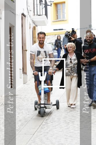 4 Mei 2018 Ibiza,
Dave Roelvink met vriendin