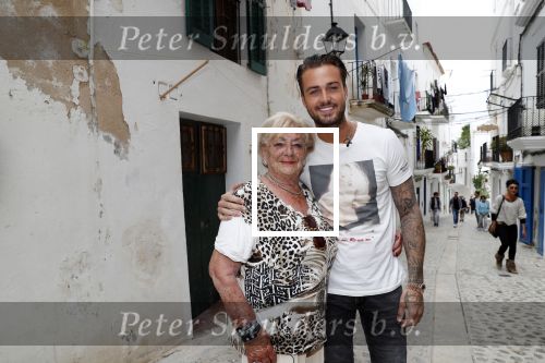 4 Mei 2018 Ibiza,
Dave Roelvink met vriendin