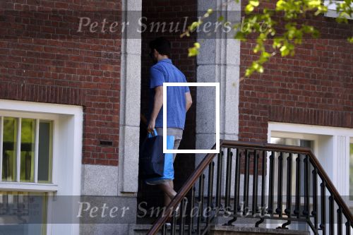 Amsterdam 5 mei 2018
Dexter v d Voorn arriveert bij Eva Jinek haar huis.