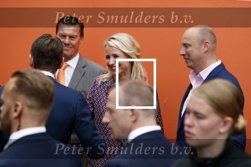 Groningen 27 april 2018
Koningsdag in Groningen met Koning Willem Alexander Koningin Maxima prinses Amalia Arian Alexia . Verder ook aanwezig Prins Maurits Prinses Marilene Prins Bernhard Prinses Annette Prins Floris Prinses Aimee en prins Pieter Christiaan. Dionne Stax en Bertus Holkema