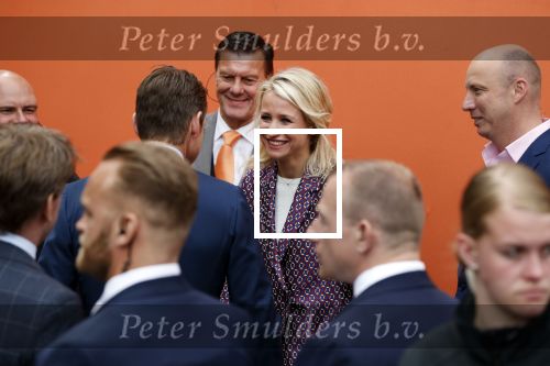 Groningen 27 april 2018
Koningsdag in Groningen met Koning Willem Alexander Koningin Maxima prinses Amalia Arian Alexia . Verder ook aanwezig Prins Maurits Prinses Marilene Prins Bernhard Prinses Annette Prins Floris Prinses Aimee en prins Pieter Christiaan. Dionne Stax en Bertus Holkema