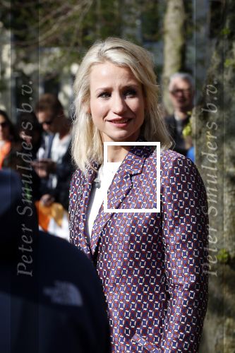 Groningen 27 april 2018
Koningsdag in Groningen met Koning Willem Alexander Koningin Maxima prinses Amalia Arian Alexia . Verder ook aanwezig Prins Maurits Prinses Marilene Prins Bernhard Prinses Annette Prins Floris Prinses Aimee en prins Pieter Christiaan. Dionne Stax en Bertus Holkema