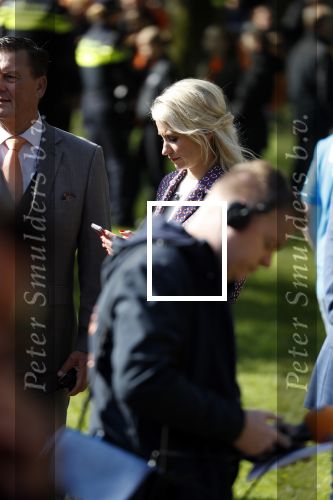Groningen 27 april 2018
Koningsdag in Groningen met Koning Willem Alexander Koningin Maxima prinses Amalia Arian Alexia . Verder ook aanwezig Prins Maurits Prinses Marilene Prins Bernhard Prinses Annette Prins Floris Prinses Aimee en prins Pieter Christiaan. Dionne Stax en Bertus Holkema