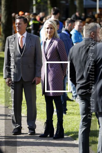 Groningen 27 april 2018
Koningsdag in Groningen met Koning Willem Alexander Koningin Maxima prinses Amalia Arian Alexia . Verder ook aanwezig Prins Maurits Prinses Marilene Prins Bernhard Prinses Annette Prins Floris Prinses Aimee en prins Pieter Christiaan. Dionne Stax en Bertus Holkema