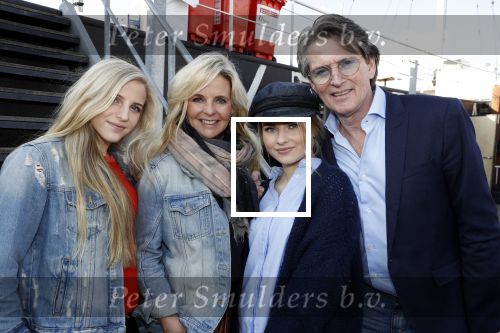 Amsterdam 25 april 2018
Boekpresentatie Erik de Zwart op het oude veronica schip. Erik met zijn vrouw en dochters