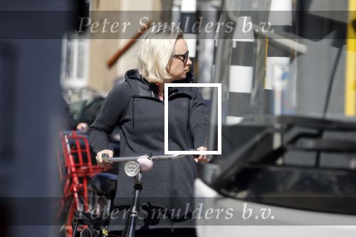 Amsterdam 23 april 2018
Eva Jinek ( zwanger ) gaat met de fiets sporten.