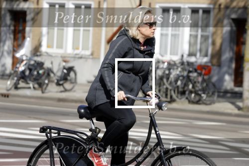 Amsterdam 23 april 2018
Eva Jinek ( zwanger ) gaat met de fiets sporten.