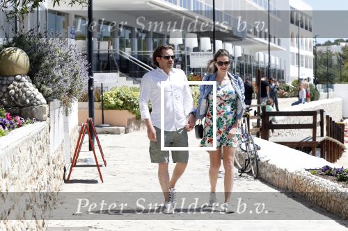 ibiza 29 april 2018
Ferri Somogyi heeft zijn zwangere vriendin Noelle ten huwelijk gevraagd op ibiza. she said YES