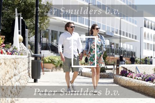 ibiza 29 april 2018
Ferri Somogyi heeft zijn zwangere vriendin Noelle ten huwelijk gevraagd op ibiza. she said YES