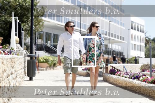 ibiza 29 april 2018
Ferri Somogyi heeft zijn zwangere vriendin Noelle ten huwelijk gevraagd op ibiza. she said YES