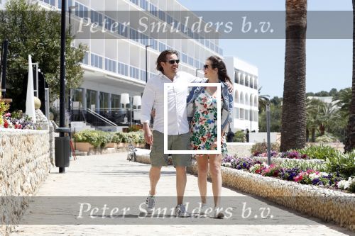 ibiza 29 april 2018
Ferri Somogyi heeft zijn zwangere vriendin Noelle ten huwelijk gevraagd op ibiza. she said YES