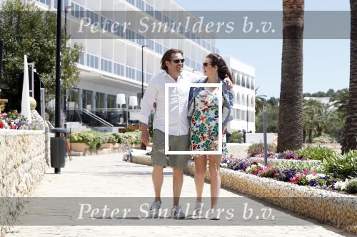 ibiza 29 april 2018
Ferri Somogyi heeft zijn zwangere vriendin Noelle ten huwelijk gevraagd op ibiza. she said YES
