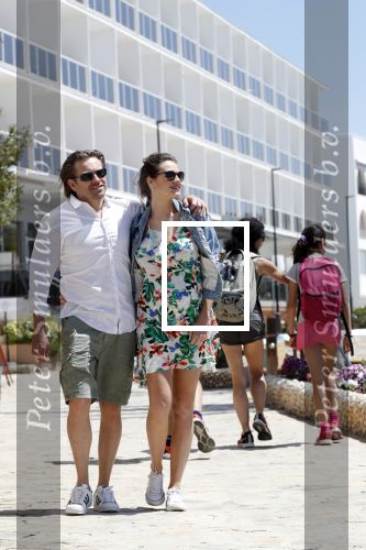ibiza 29 april 2018
Ferri Somogyi heeft zijn zwangere vriendin Noelle ten huwelijk gevraagd op ibiza. she said YES