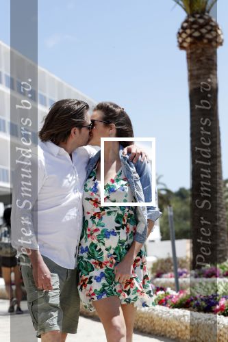 ibiza 29 april 2018
Ferri Somogyi heeft zijn zwangere vriendin Noelle ten huwelijk gevraagd op ibiza. she said YES