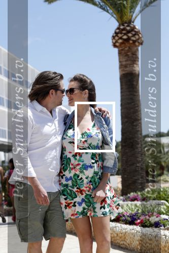 ibiza 29 april 2018
Ferri Somogyi heeft zijn zwangere vriendin Noelle ten huwelijk gevraagd op ibiza. she said YES