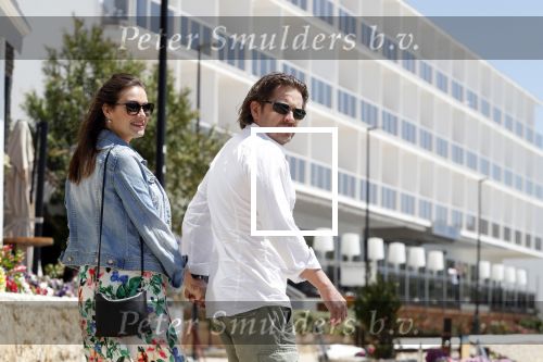 ibiza 29 april 2018
Ferri Somogyi heeft zijn zwangere vriendin Noelle ten huwelijk gevraagd op ibiza. she said YES