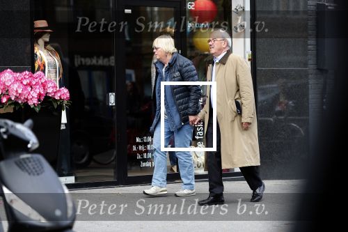Amsterdam 23 april 2018
Frans Weisglas met zijn vrouw op de beethovenstraat.
